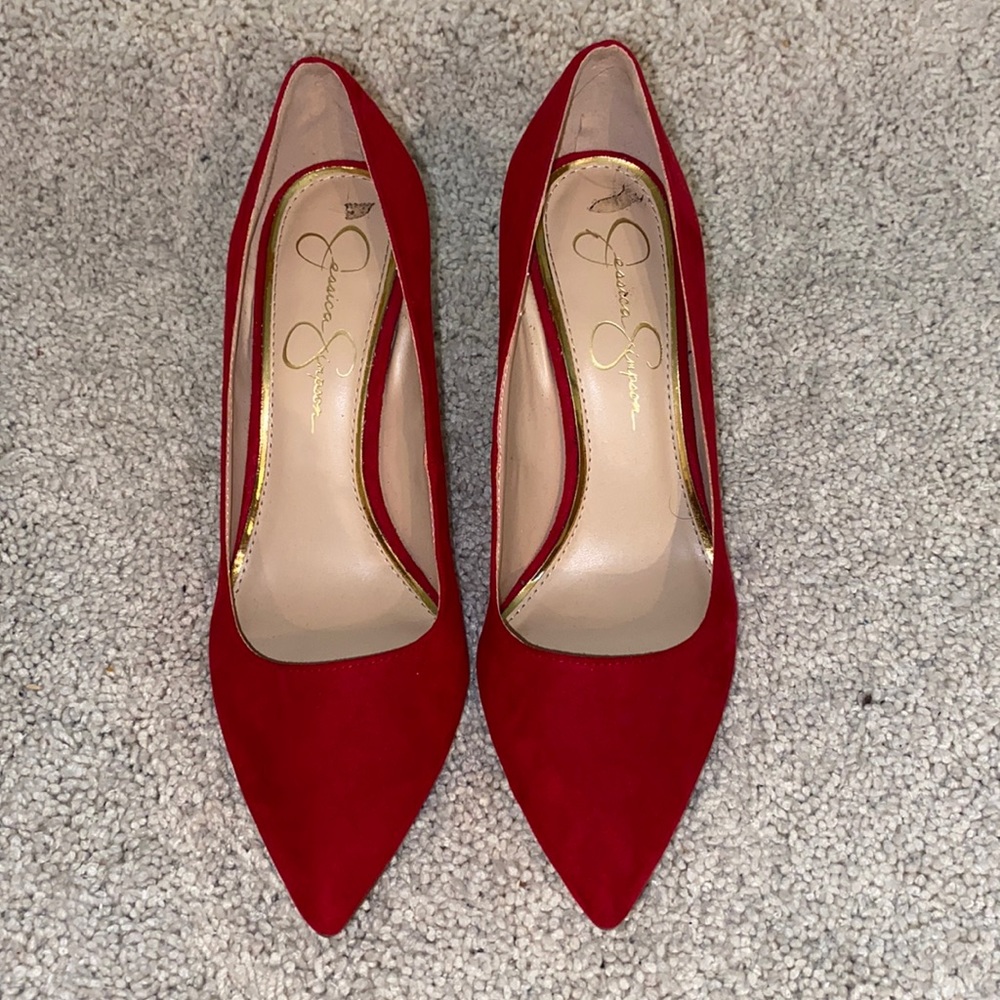 red jessica simpson heals